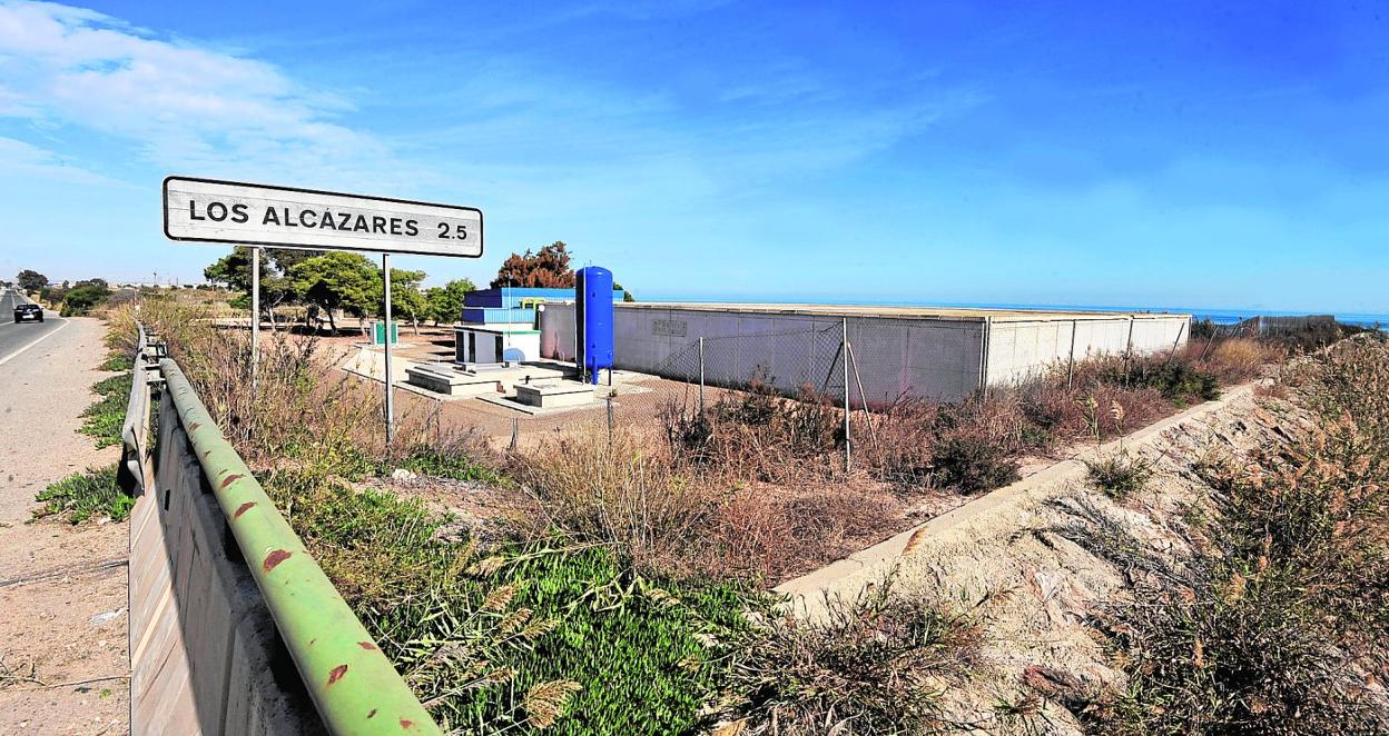 Estación de bombeo en desuso desde abril, situada junto a la desembocadura de la rambla del Albujón. La Consejería exige que se active de nuevo. 