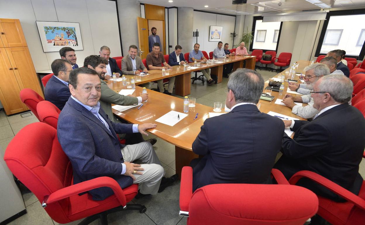 Reunión de la Mesa del Agua de este martes.