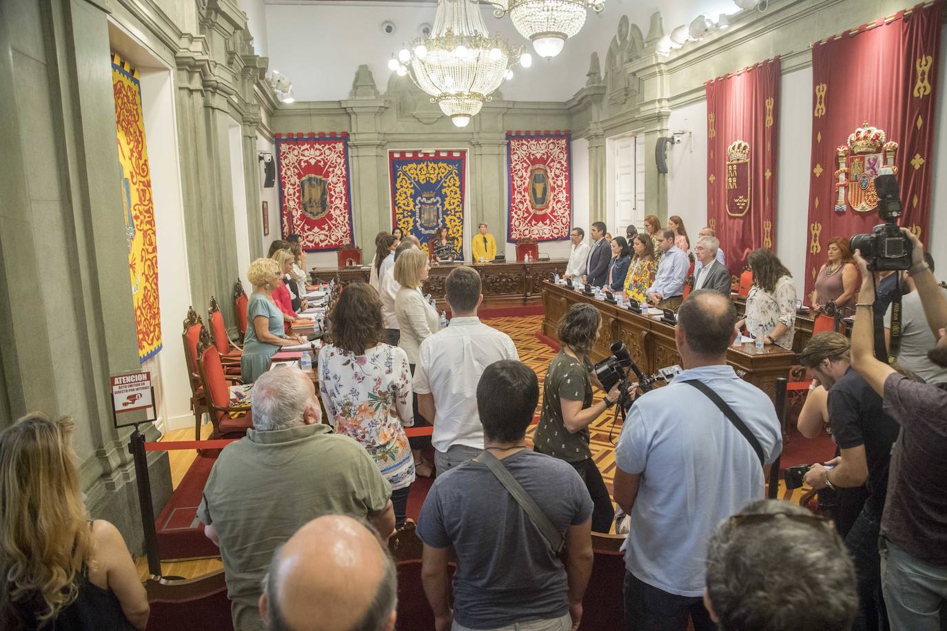 Durante el Pleno, la alcaldesa, Ana Belén Castejón, protagonizó un encontronazo dialéctico con el portavoz de MC, José López.