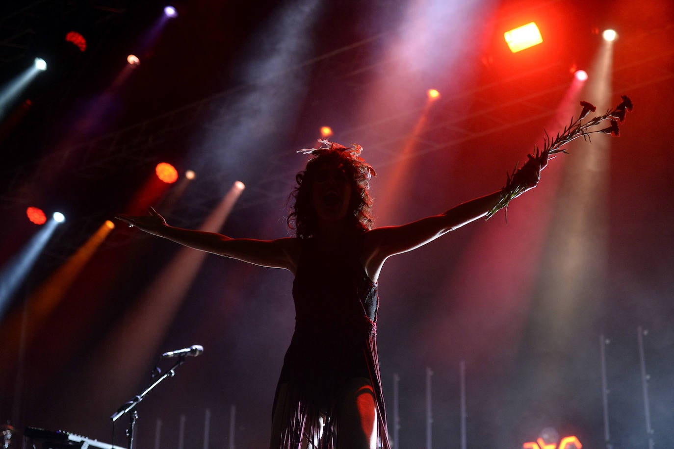 El festival B-Side celebra su edición más ecléctica, en la que Viva Suecia firmó los mejores momentos y en la que también destacaron la puesta en escena de Fuel Fandango, el reggae electrónico de Iseo & Dodosound y el talento de Alice Wonder.