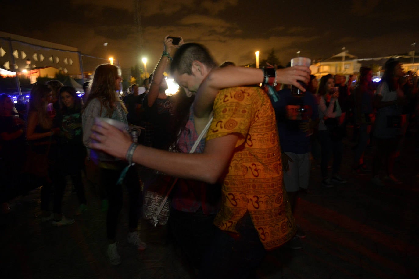 El festival B-Side celebra su edición más ecléctica, en la que Viva Suecia firmó los mejores momentos y en la que también destacaron la puesta en escena de Fuel Fandango, el reggae electrónico de Iseo & Dodosound y el talento de Alice Wonder.