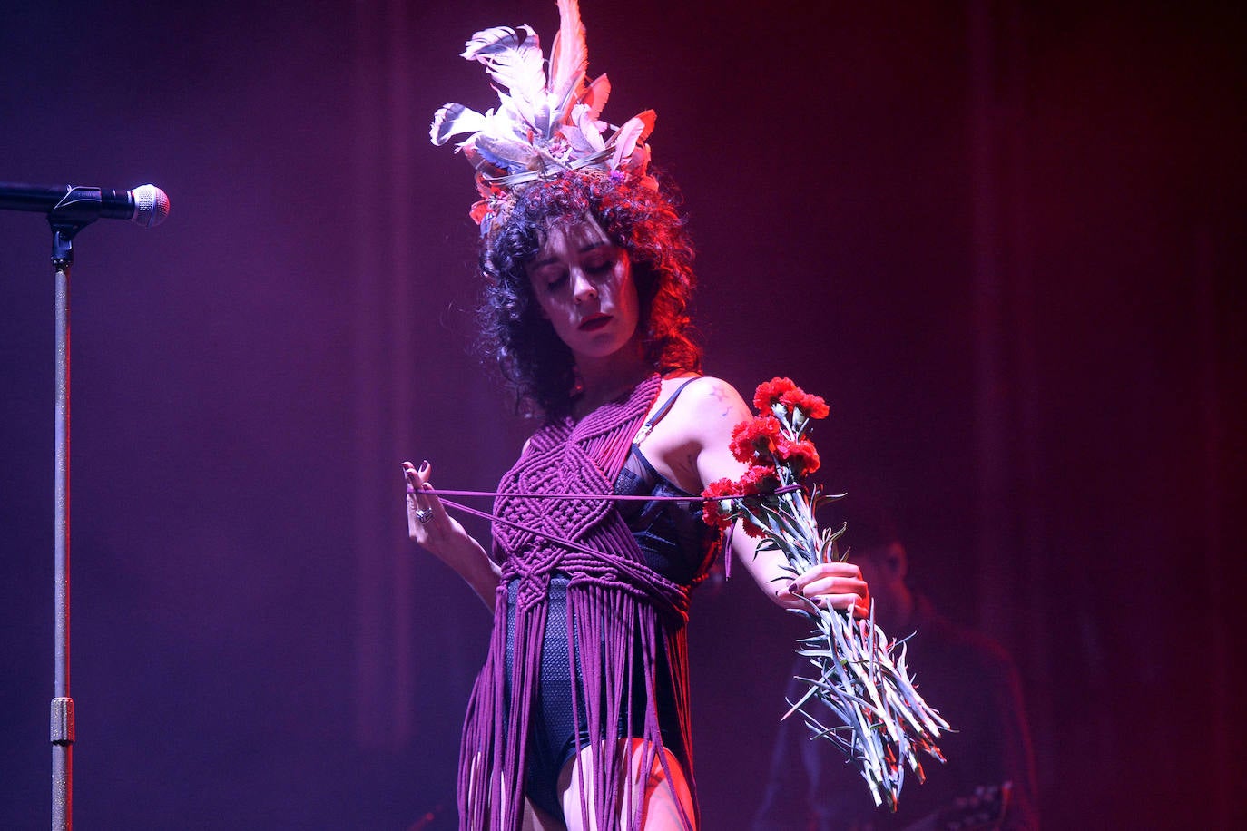 El festival B-Side celebra su edición más ecléctica, en la que Viva Suecia firmó los mejores momentos y en la que también destacaron la puesta en escena de Fuel Fandango, el reggae electrónico de Iseo & Dodosound y el talento de Alice Wonder.