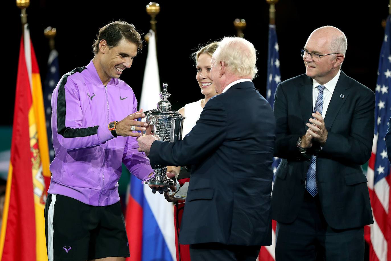 Rafa Nadal celebra su cuarto título del Abierto de Estdos Unidos, que supone su 19ª Grand Slam.