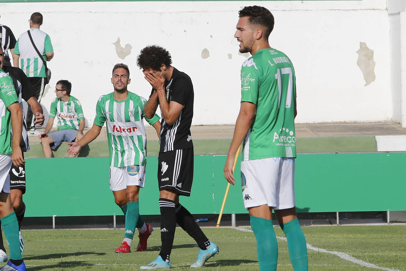 Un golazo de Manu Viana da la victoria a los de Munúa en Sanlúcar de Barrameda
