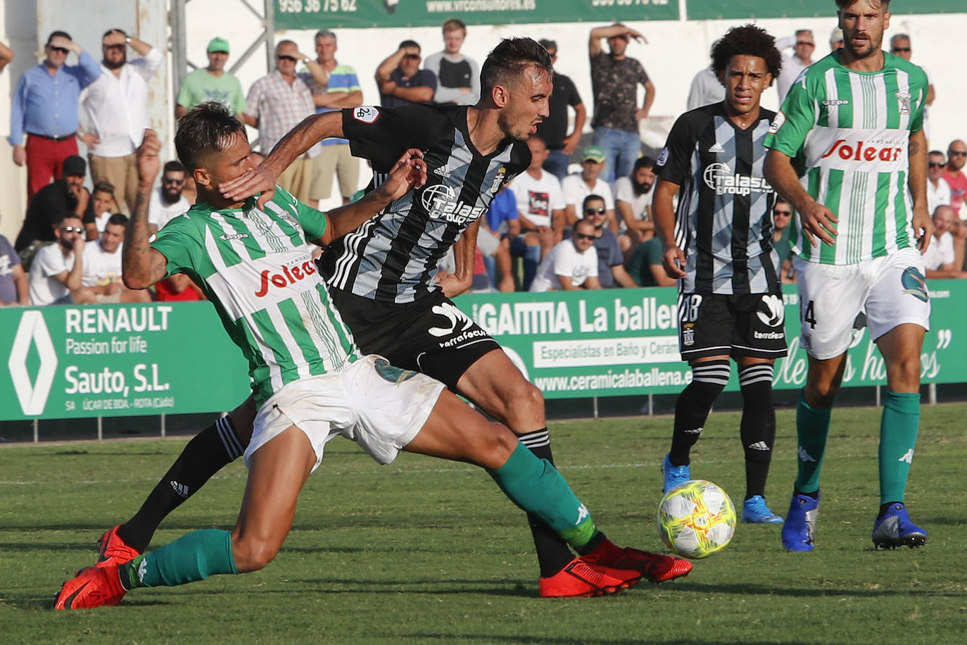 Un golazo de Manu Viana da la victoria a los de Munúa en Sanlúcar de Barrameda