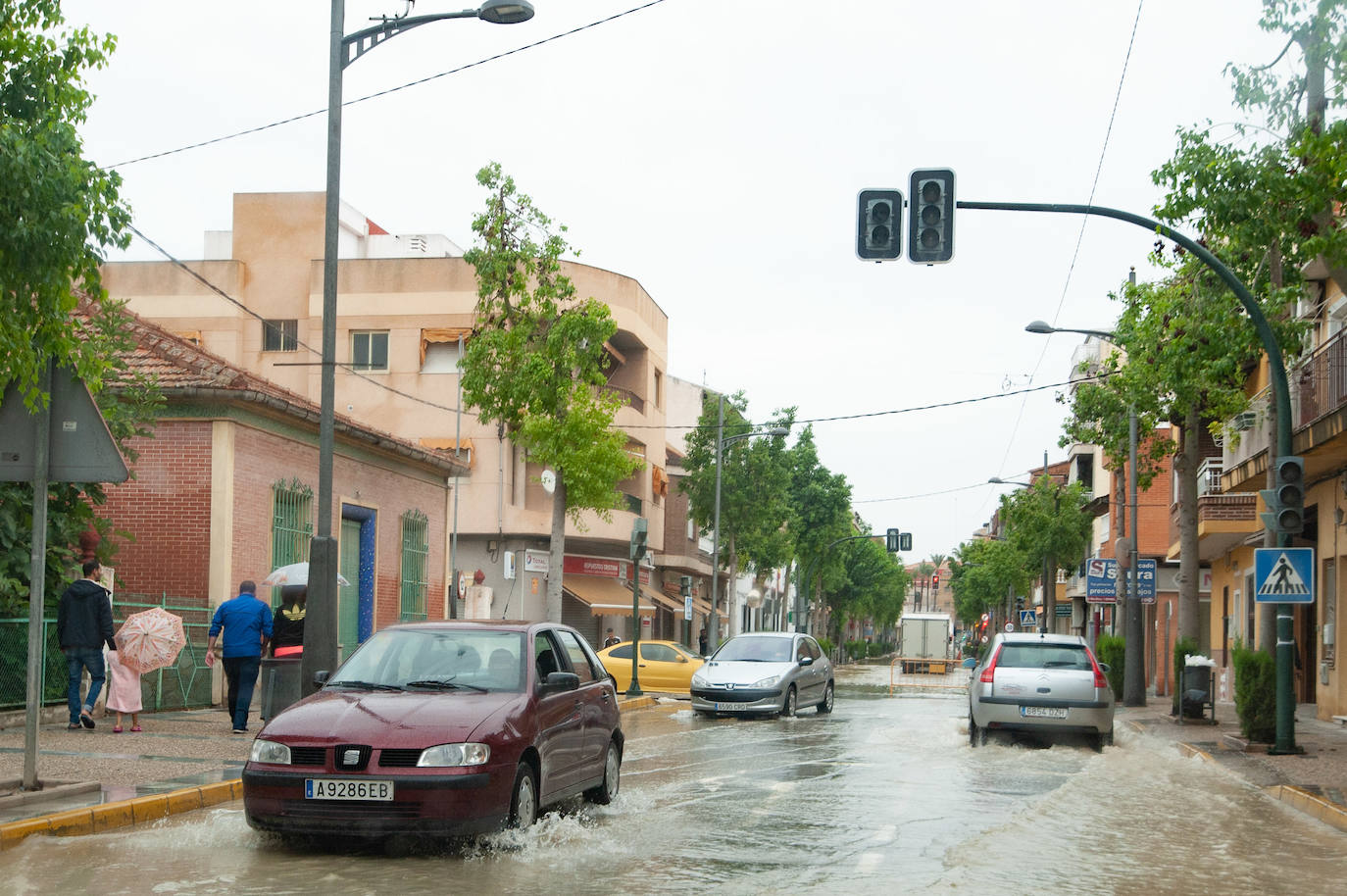 Recorrido por las localidades de Alquerías, Beniel y Llano de Brujas, donde el temporal causó cuantiosos destrozos