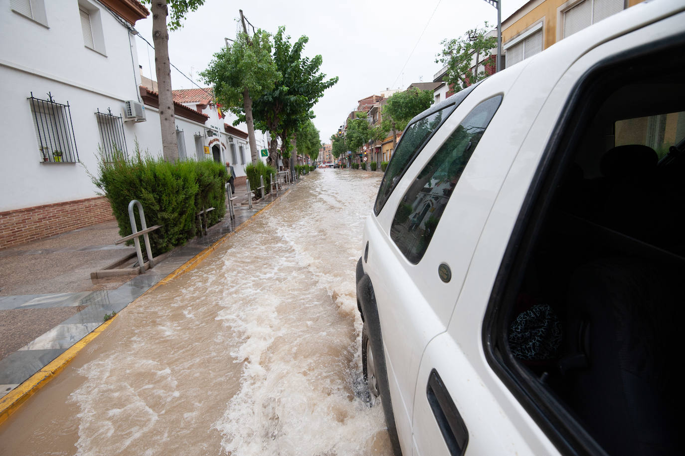 Recorrido por las localidades de Alquerías, Beniel y Llano de Brujas, donde el temporal causó cuantiosos destrozos