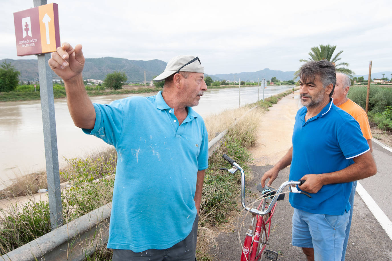 Recorrido por las localidades de Alquerías, Beniel y Llano de Brujas, donde el temporal causó cuantiosos destrozos
