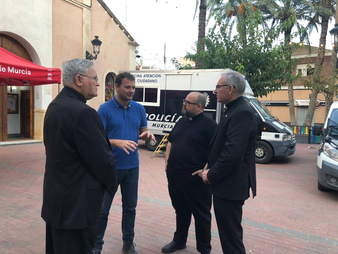 José Manuel Lorca Planes recorrió Archena, Santomera y El Raal. El miércoles, junto a su Consejo Episcopal, acudirá a Torre Pacheco y Los Alcázares