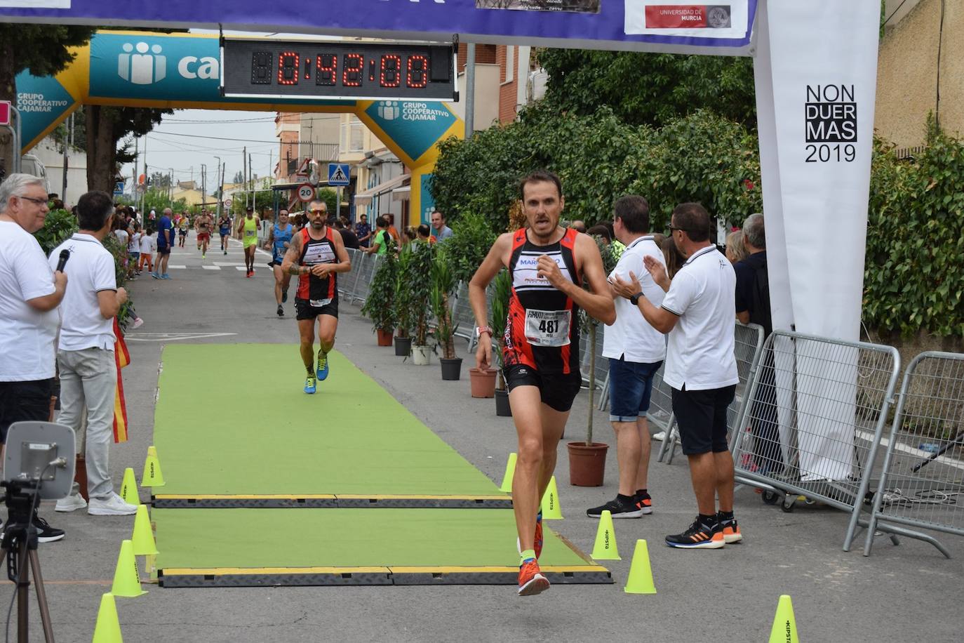 El atleta del Grupo Alcaraz se lleva la XXVII Carrera Popular de la pedanía murciana con un tiempo de 36:06 minutos, por los 43:42 para la corredora del Bathco Running Team