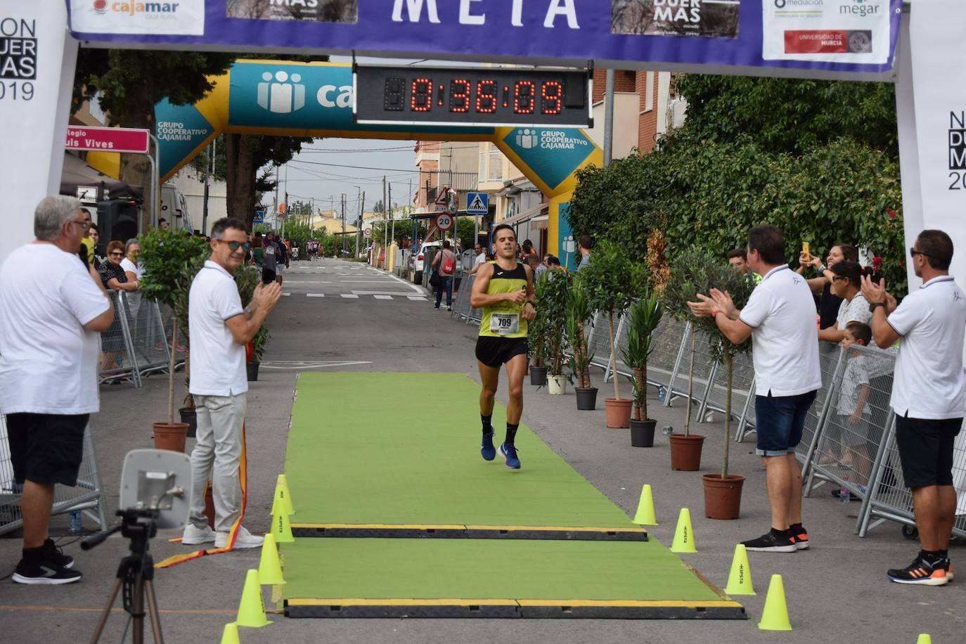 El atleta del Grupo Alcaraz se lleva la XXVII Carrera Popular de la pedanía murciana con un tiempo de 36:06 minutos, por los 43:42 para la corredora del Bathco Running Team