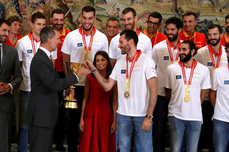 La selección española de baloncesto aterrizó a las 17:45 en Madrid, tras conquistar en Pekín el segundo mundial de su historia.