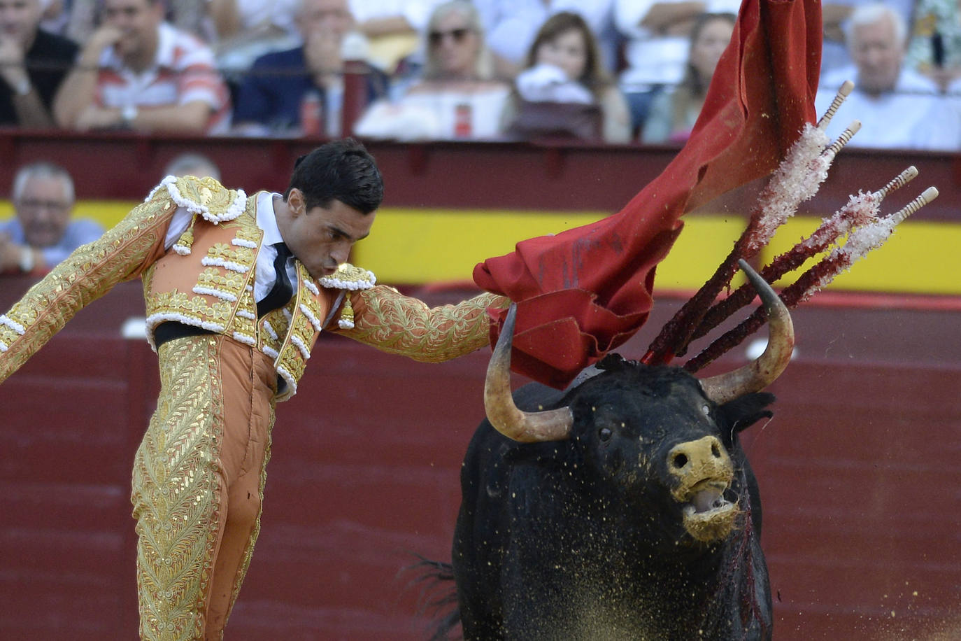 El de la Puebla y el de Lorca salen a hombros en una tarde de vacío para El Juli; la corrida de Daniel Ruiz estuvo en tipo aunque no embistió como la del año pasado