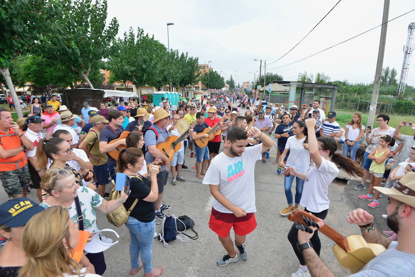 Miles de murcianos acompañan a la patrona de la ciudad hasta su santuario