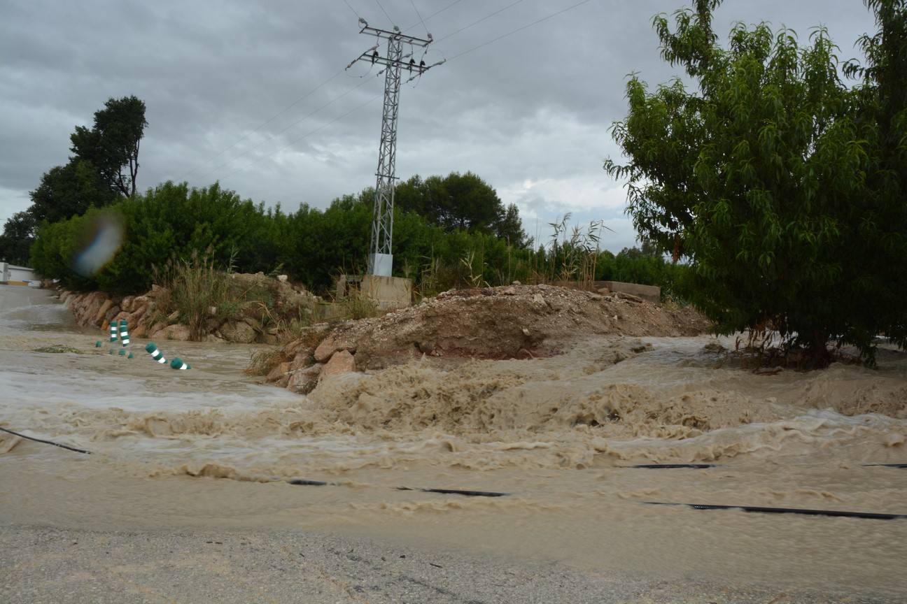 El Ayuntamiento de Cieza ha aprobado solicitar al Consejo de Ministros la declaración de su término Municipal así como del resto de municipios de la Región afectados, como zona afectada gravemente por una emergencia de protección civil.