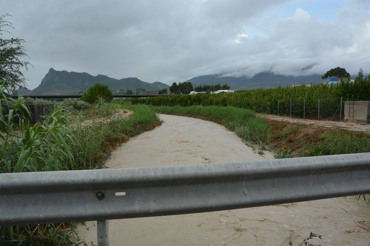 El Ayuntamiento de Cieza ha aprobado solicitar al Consejo de Ministros la declaración de su término Municipal así como del resto de municipios de la Región afectados, como zona afectada gravemente por una emergencia de protección civil.