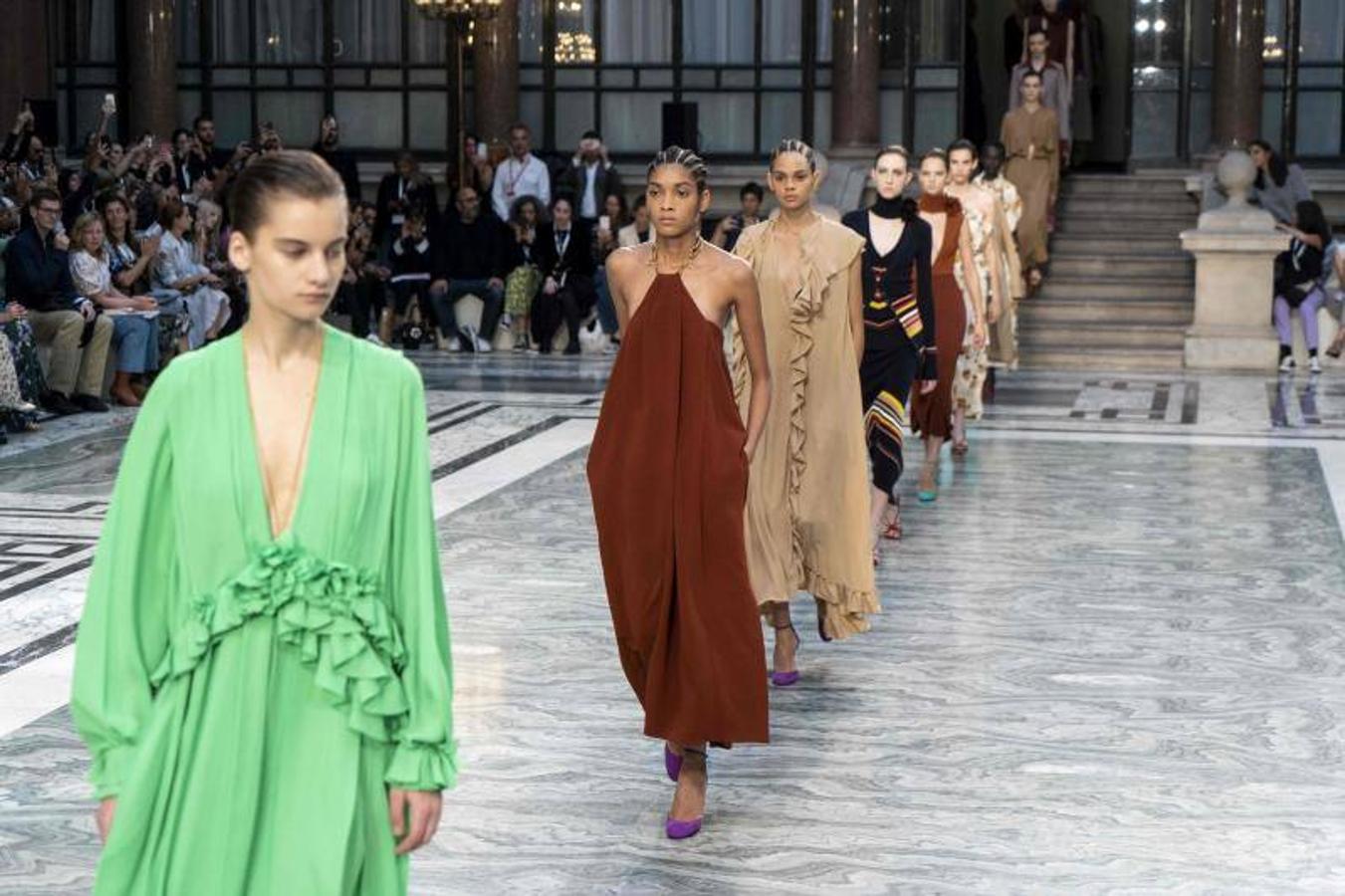  Victoria Beckham presenta su colección Primavera/Verano 2020 en la Fashion Week de Londres