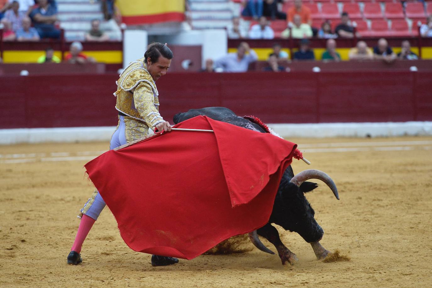Fotos: Debut y puerta grande para José María trigueros