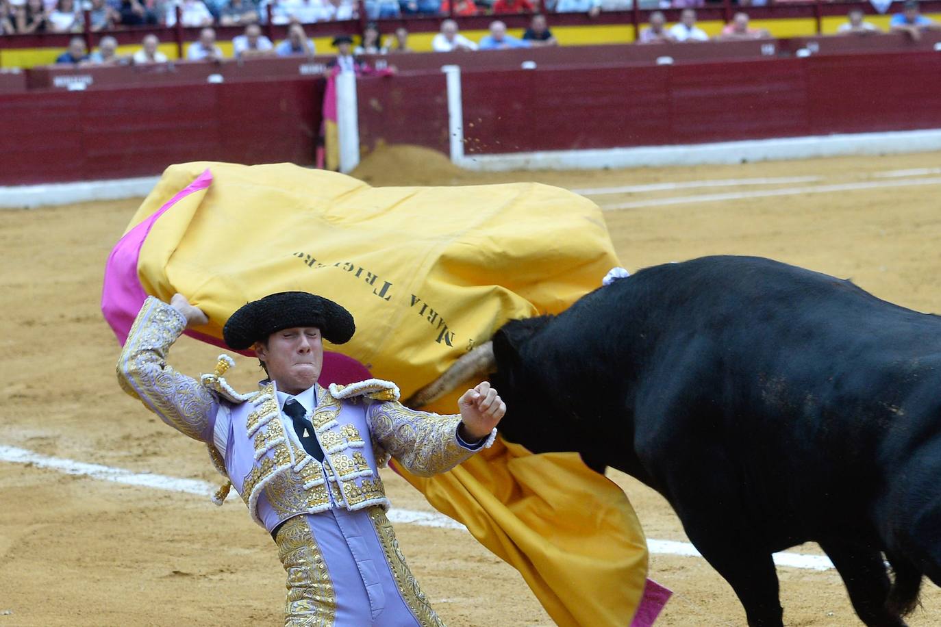Fotos: Debut y puerta grande para José María trigueros