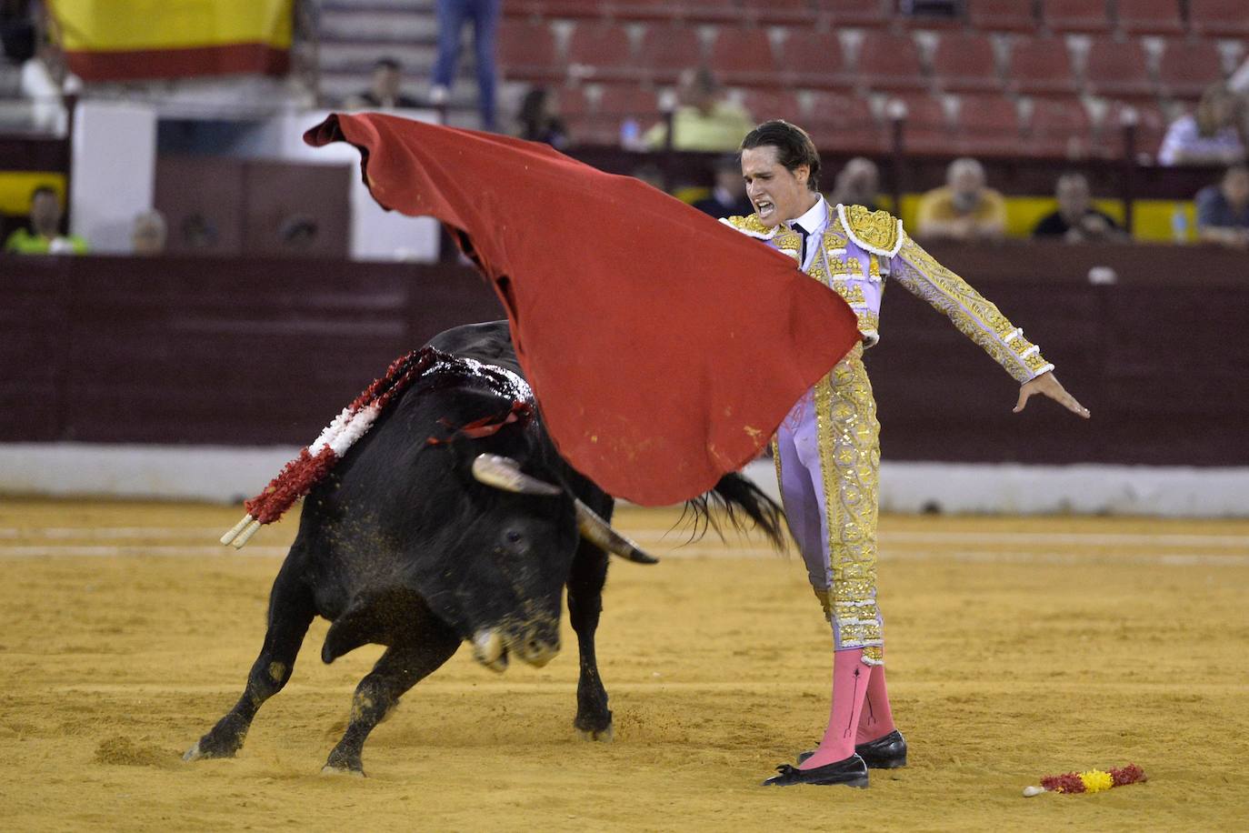 Fotos: Debut y puerta grande para José María trigueros