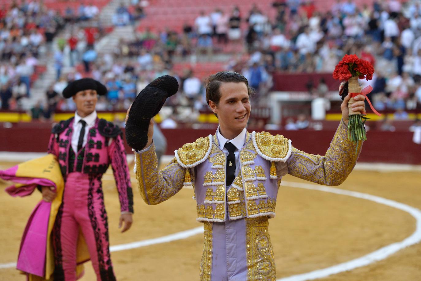 Fotos: Debut y puerta grande para José María trigueros
