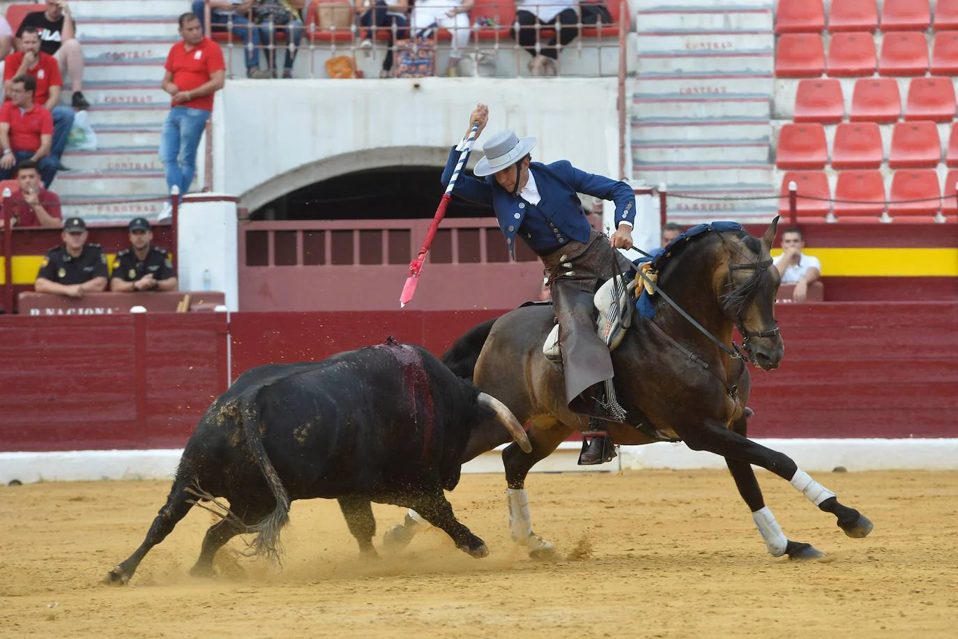 Fotos: Corrida de rejones de la Feria Taurina de Murcia 2019