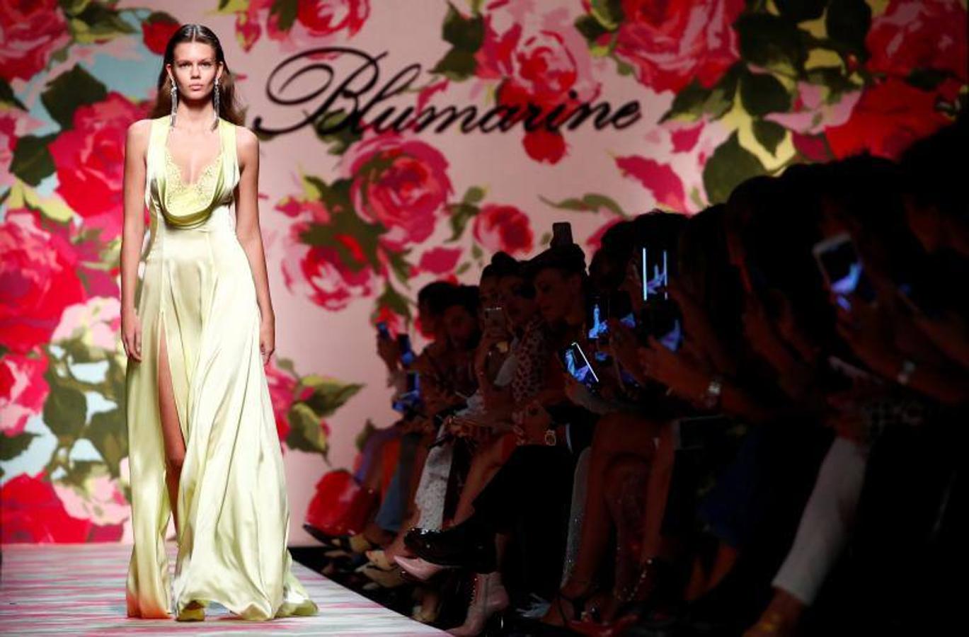 La marca Blumarine durante su desfile de Primavera/Verano 2020 en la Milán Fashion Week