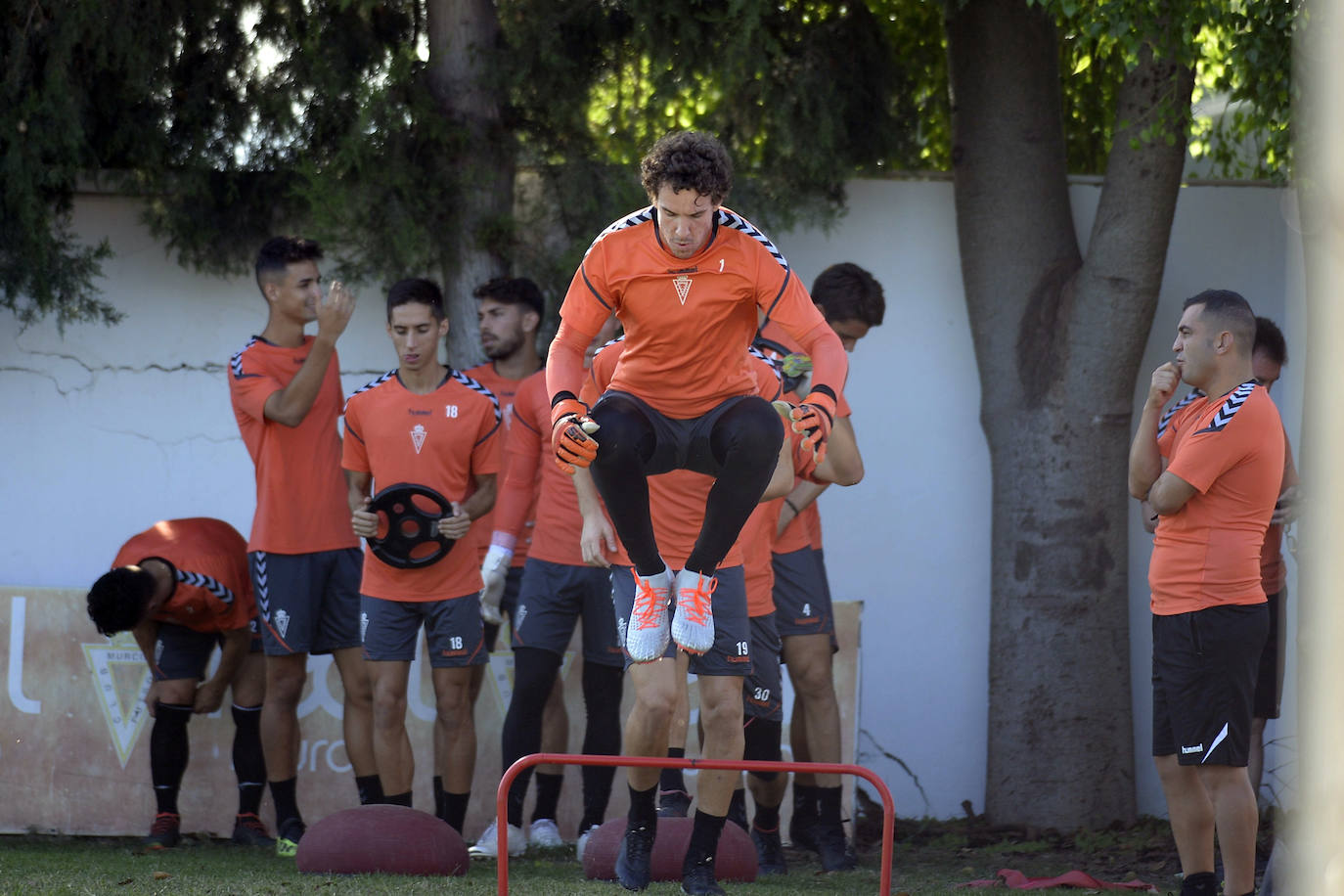 Fotos: El Real Murcia entrena en Cobatillas