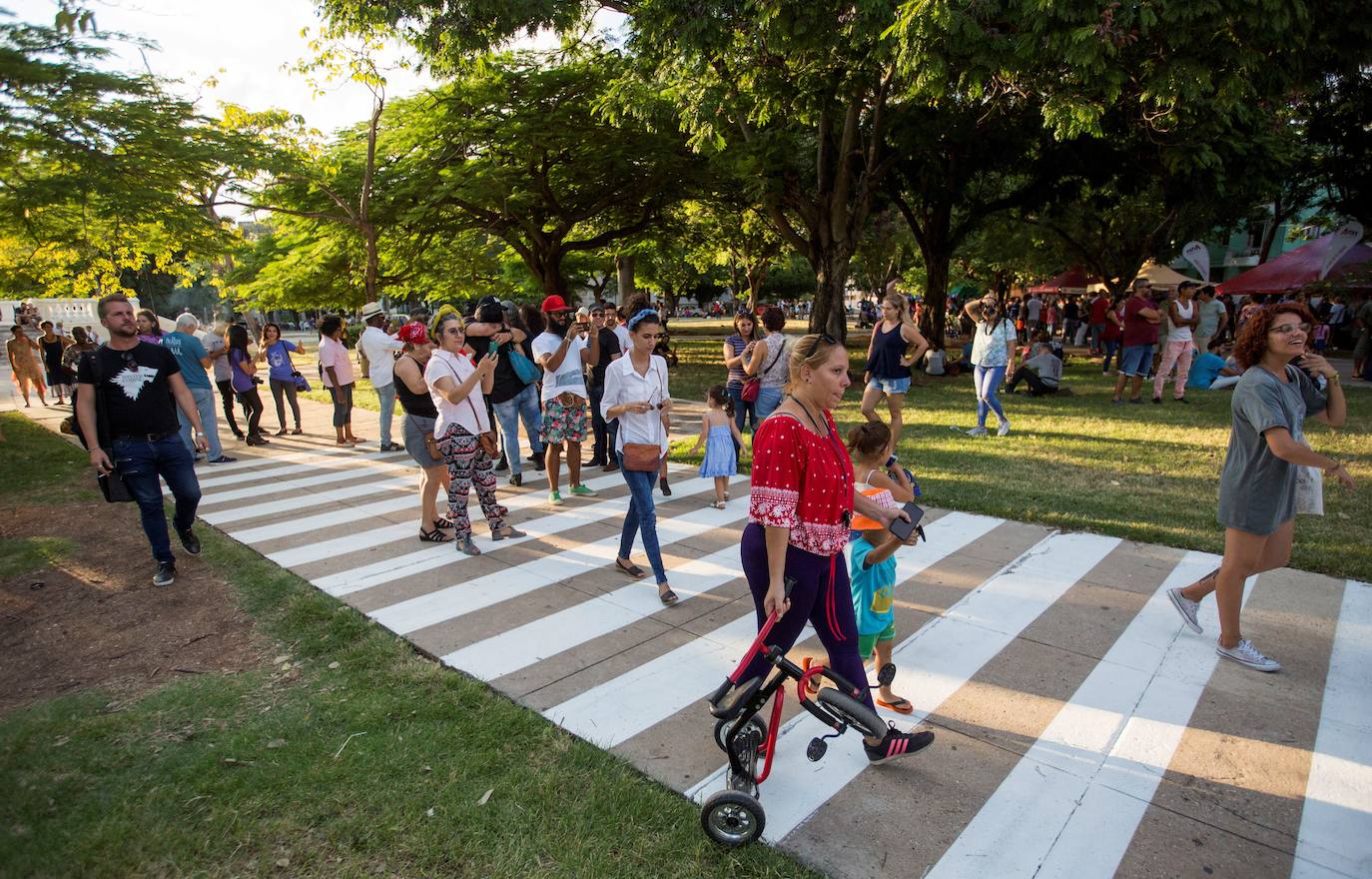 Distintos actos conmemorativos festejan la celebración de los 50 años del «Abbey Road» de The Beatles en lugares tan dispares como Cuba o Hollywood. Cuando «Abbey Road» se publicó el 26 de septiembre de 1969, nadie dijo que aquel iba a ser el último disco de los Beatles, pero ellos lo grabaron como si nunca más fueran a trabajar juntos. Incluso colocaron un tema llamado «The end» como cierre del álbum.