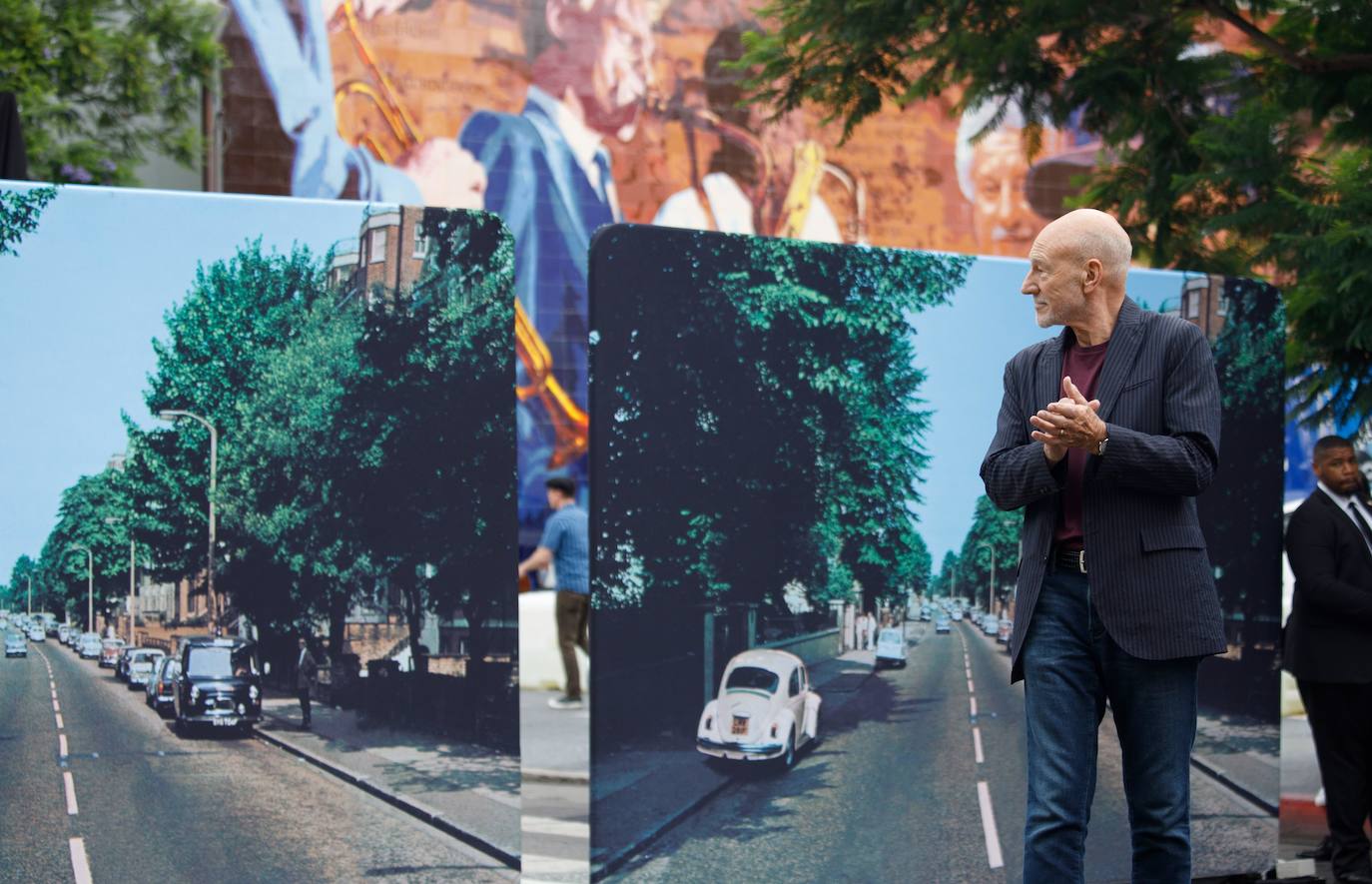 Distintos actos conmemorativos festejan la celebración de los 50 años del «Abbey Road» de The Beatles en lugares tan dispares como Cuba o Hollywood. Cuando «Abbey Road» se publicó el 26 de septiembre de 1969, nadie dijo que aquel iba a ser el último disco de los Beatles, pero ellos lo grabaron como si nunca más fueran a trabajar juntos. Incluso colocaron un tema llamado «The end» como cierre del álbum.