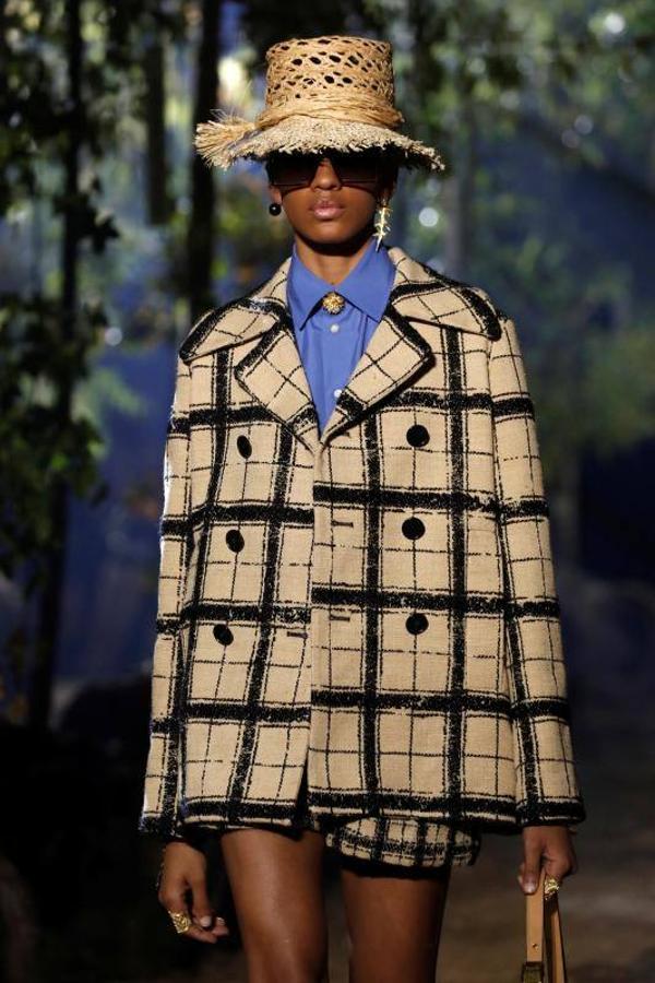 Dior inaugura la pasarela de la París Fashion Week con los diseños de Maria Grazia Chiuri de Primavera/Verano 2020