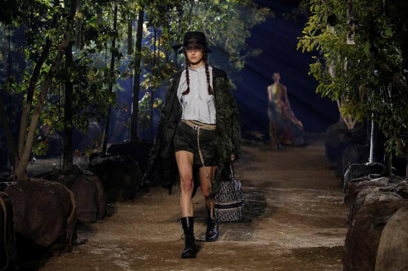 Dior inaugura la pasarela de la París Fashion Week con los diseños de Maria Grazia Chiuri de Primavera/Verano 2020