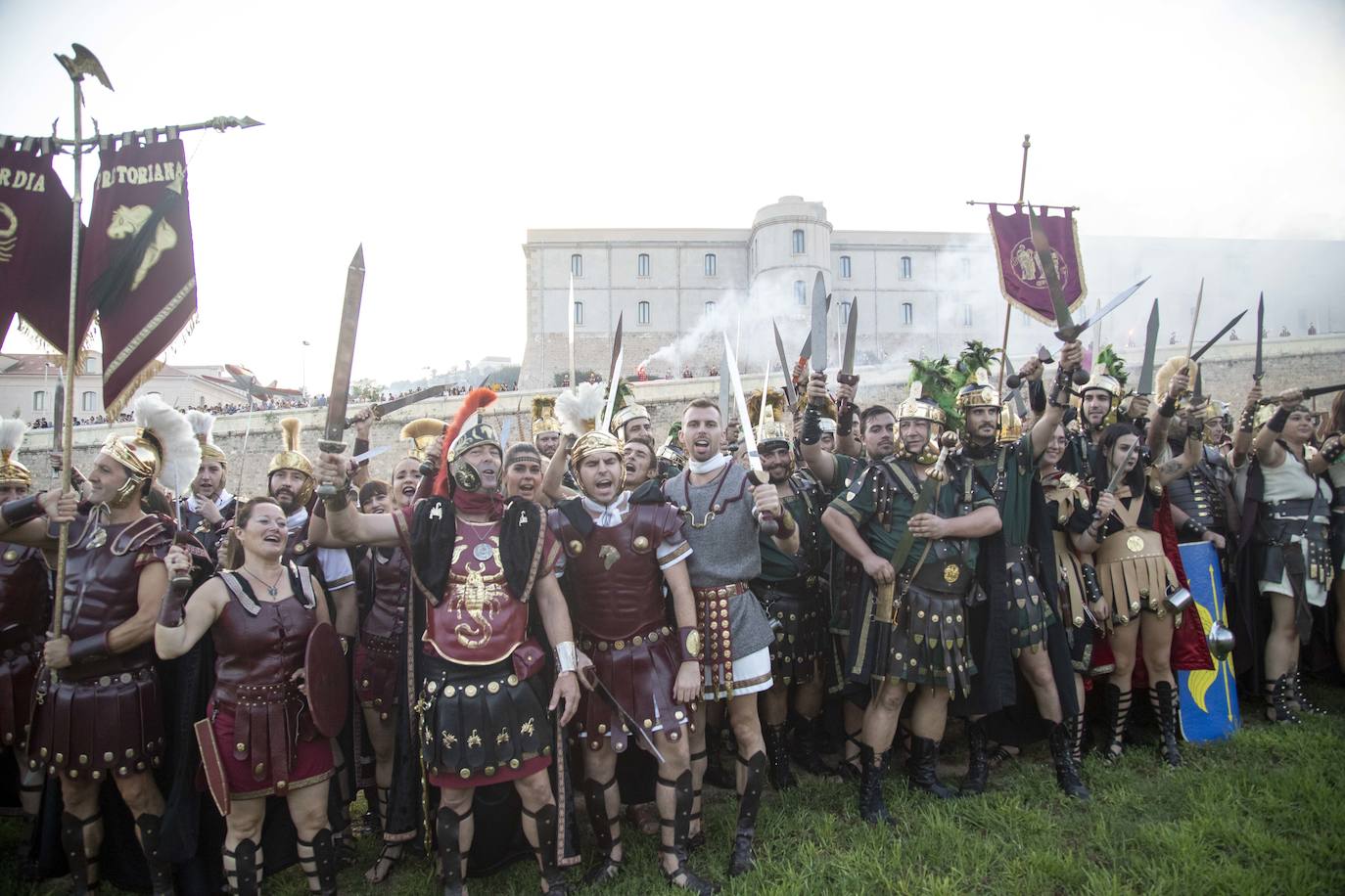 La Batalla entre carthagineses y romanos deleita a más de 5.000 personas, con una puesta en escena con más luchas cuerpo a cuerpo