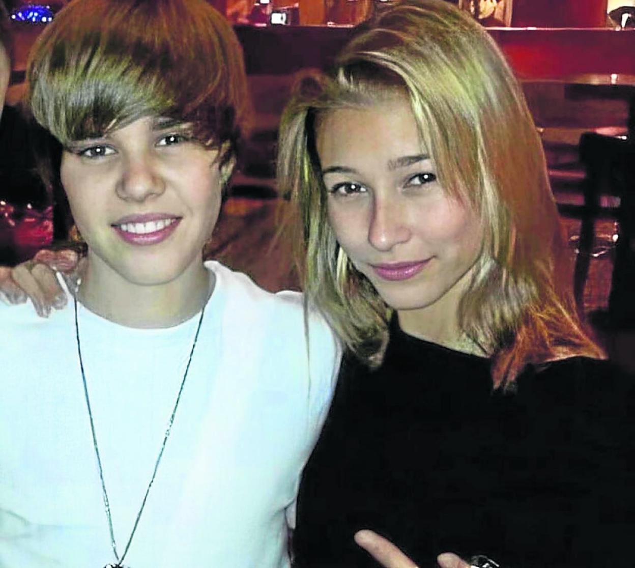 Bieber ha compartido esta imagen en sus redes sociales para recordar los inicios de su relación. 