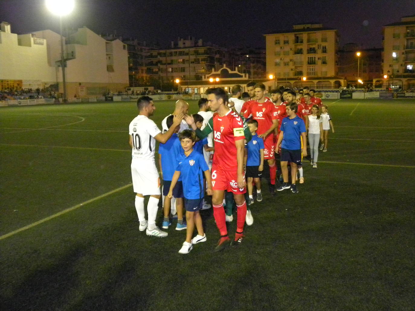 Los granas se llevan la primera parada de la Copa Federación tras vencer por 0-2 en Vélez-Málaga y se enfrentarán en la próxima ronda al Talavera