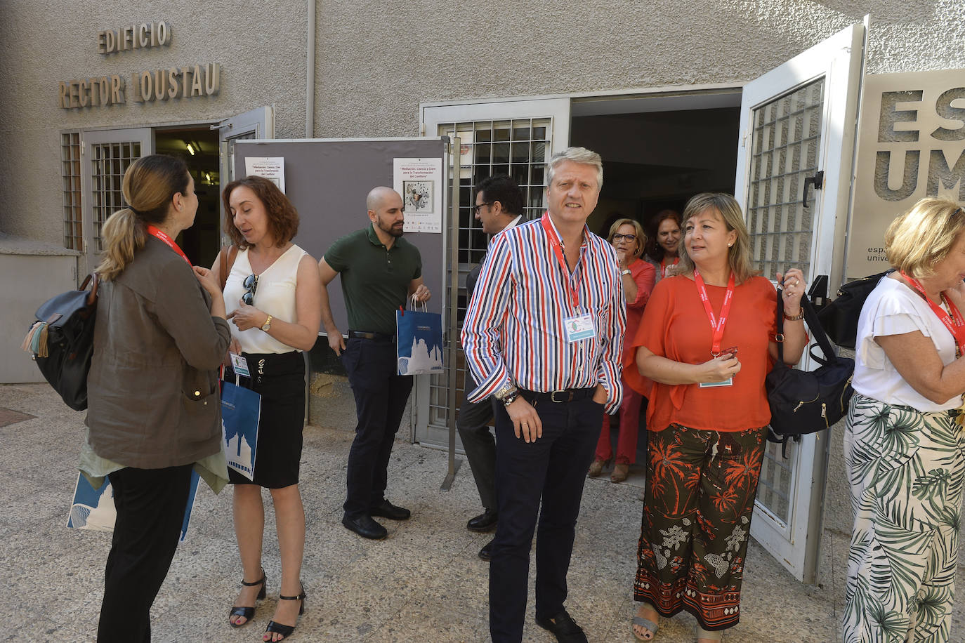 Expertos internacionales abogan por esa vía para aliviar la saturación de los juzgados y ofrecer una alternativa con menor coste emocional a los ciudadanos durante este congreso celebrado en la UMU.