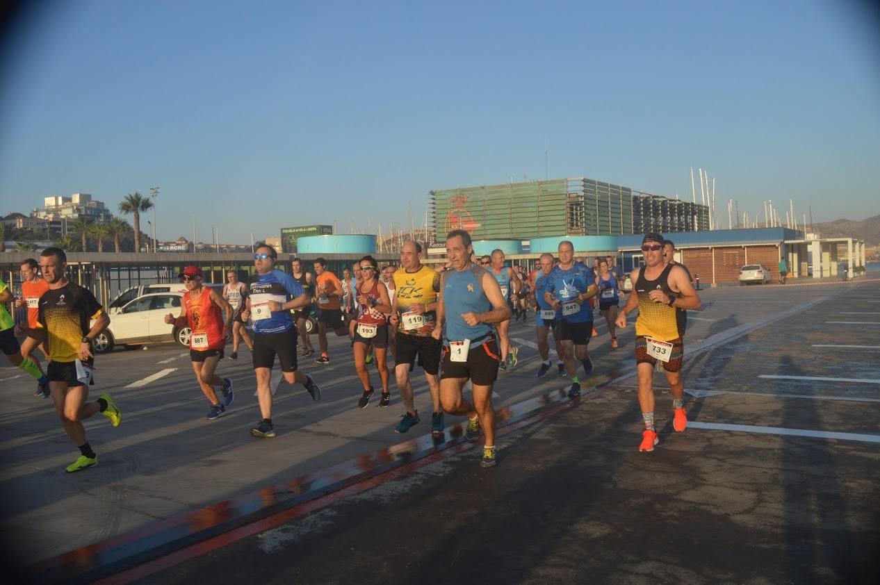 El atleta del Mandarache consigue el triunfo con un tiempo de 33:02 minutos en los 10 kilómetros, por los 38:16 para la corredora de la Juventud Atlética Elche