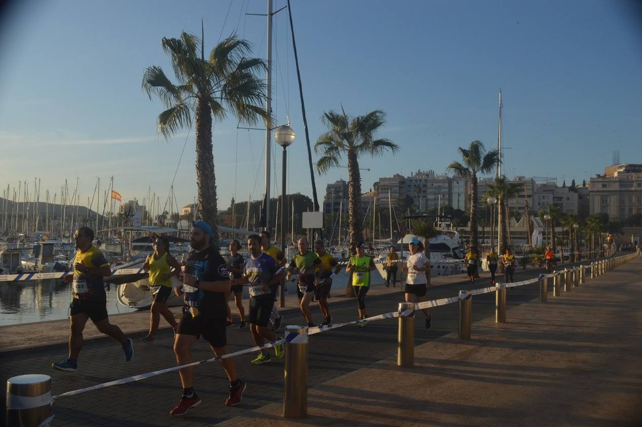 El atleta del Mandarache consigue el triunfo con un tiempo de 33:02 minutos en los 10 kilómetros, por los 38:16 para la corredora de la Juventud Atlética Elche