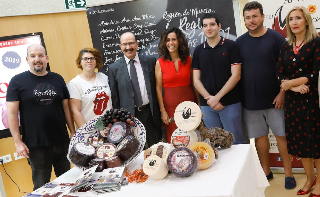 La consejera Cristina Sánchez presenta la Semana del Queso DOP de la Región de Murcia.