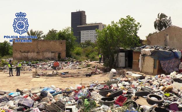 Chabola donde la organización alojaba a los explotados.