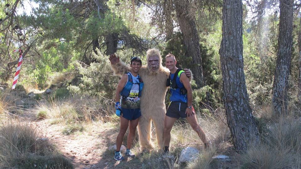 Dos corredores durante la Yeti Trail.