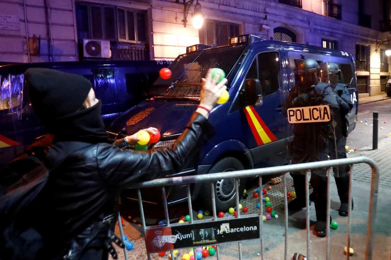 Fotos: La violencia vuelve a las calles de Barcelona