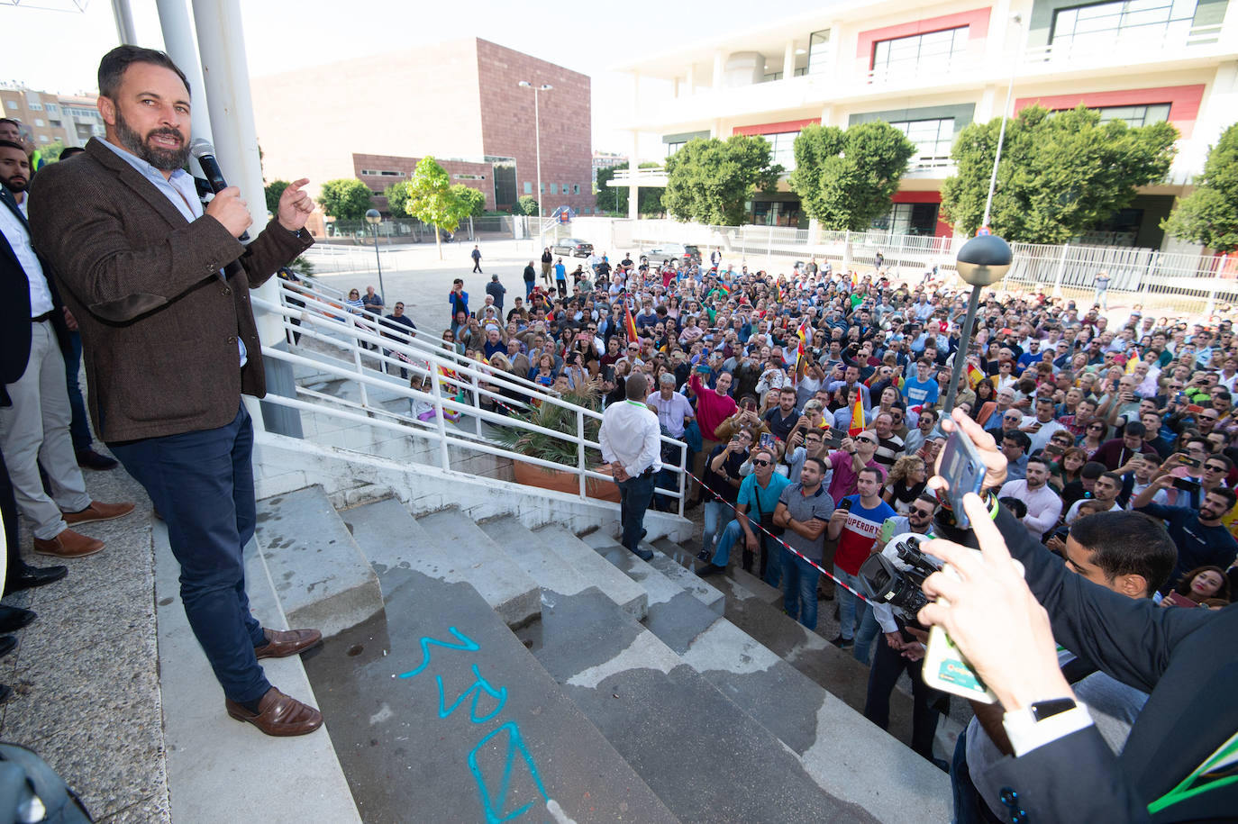 Santiago Abascal carga contra los centros de menores extranjeros no acompañados porque «destruyen la tranquilidad y la convivencia en los barrios»