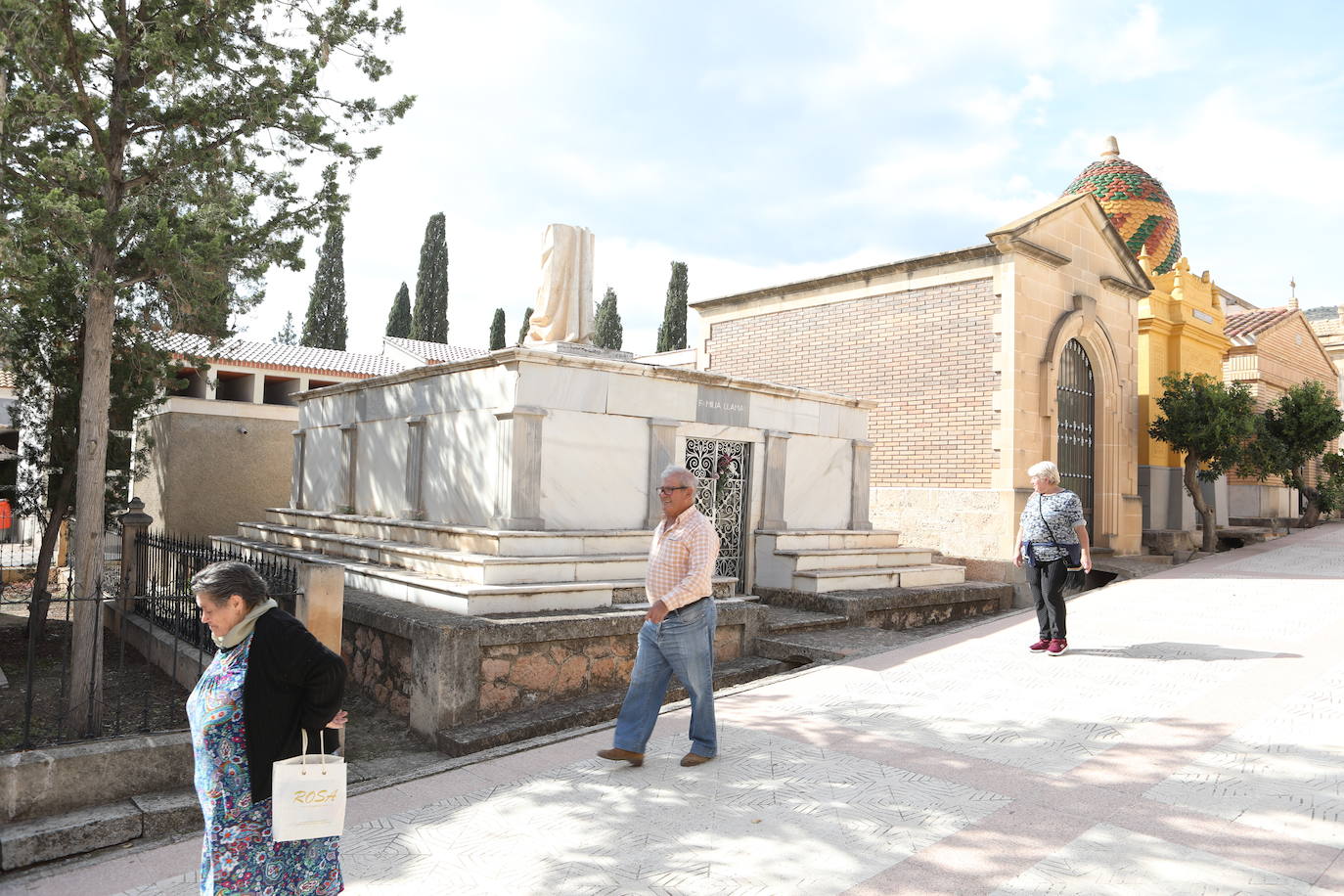 El Plan Director aprobó la intervención y asignó una partida de 250.000 euros tras los seísmos, pero los interesados no han autorizado la restauración.