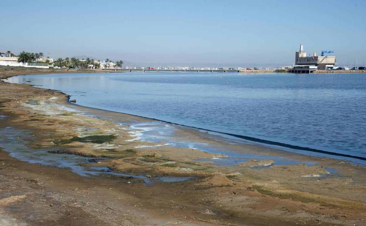 El Mar Menor, en Los Urrutias, en una foto de archivo.