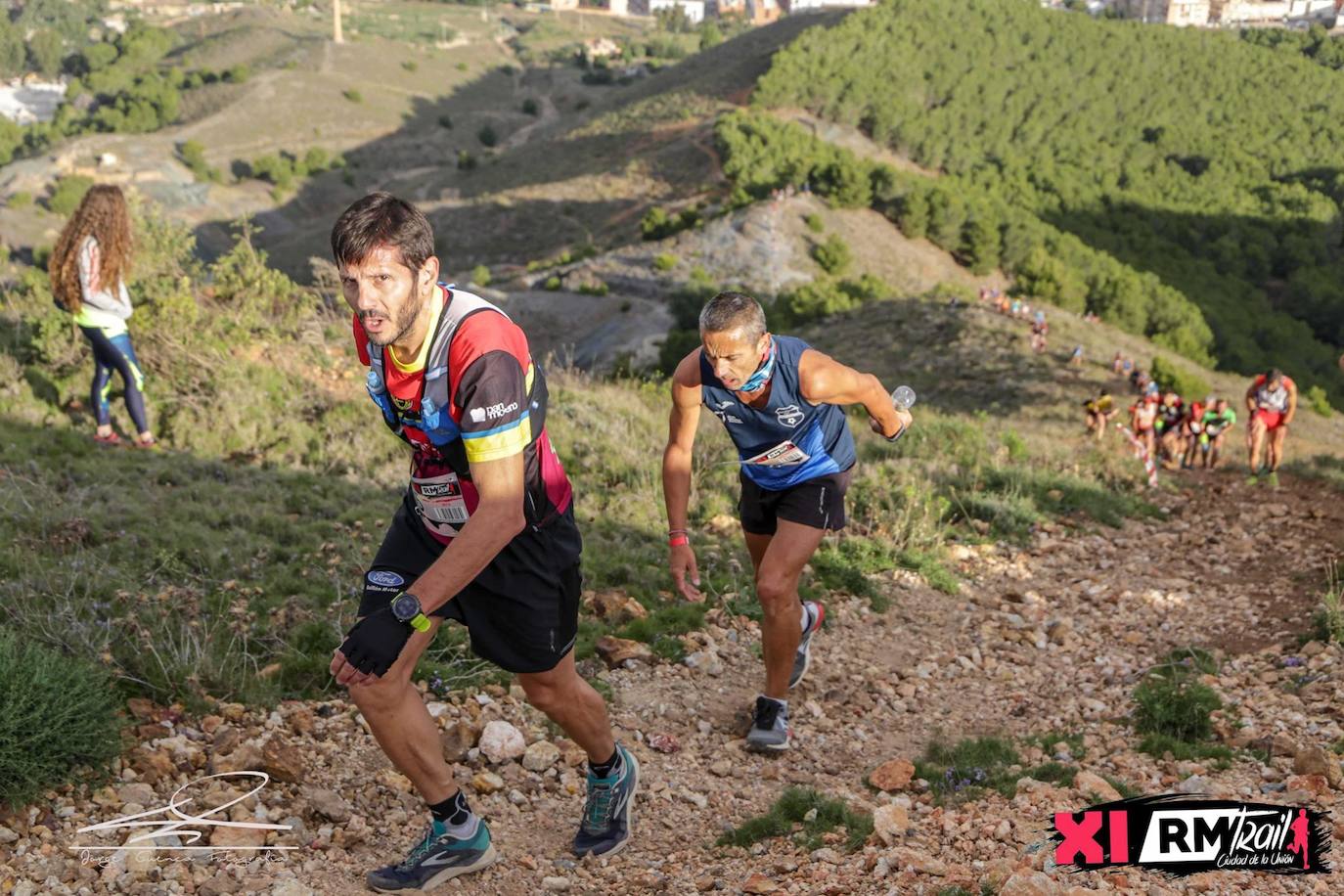 La cartagenera Isabel Pelegrín y el unionense Cisco Díaz Pozo ganan la XI Roller Masters, con 400 corredores por la Sierra Minera y el parque de Calblanque.