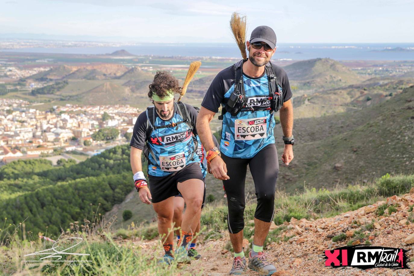 La cartagenera Isabel Pelegrín y el unionense Cisco Díaz Pozo ganan la XI Roller Masters, con 400 corredores por la Sierra Minera y el parque de Calblanque.