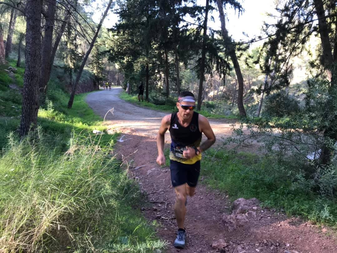 El ganador masculino se lleva la prueba con un tiempo de 2:07:39 en los 24 kilómetros, por los 2:26:35 para la triunfadora femenina