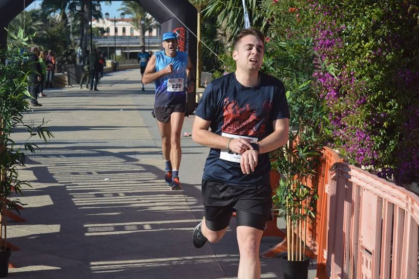 El jardín del Malecón se convirtió el sábado en escenario de una nueva prueba popular