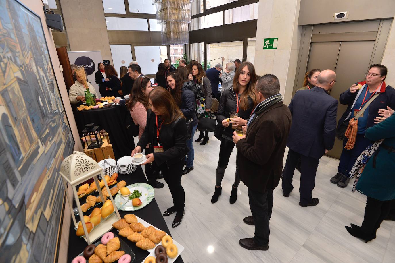 Expertos y directivos destacan en un foro de LA VERDAD las iniciativas puestas en marcha para a cumplir los 17 objetivos que marca la ONU antes de 2030.